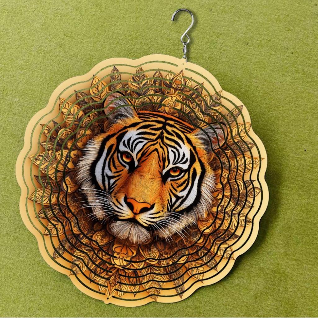 Tiger Metal Wind Chime for Outdoor Decor 360° Rotating Hook 10 Inch Handmade Garden Balcony Gift Dynamic Sculpture Effect No Battery Neede
