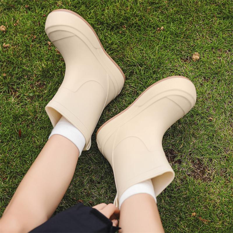 Women Rain Boots Spring Autumn Waterproof Anti-slip Overshoes Outdoor Thick Sole Platform Ankle Gumboots PVC Wellies for Women