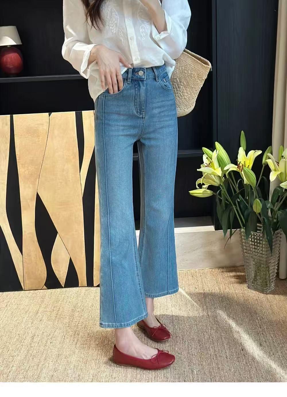 Plus Size Retro Blue Stretch Jeans - High Waist, Micro Flare Cropped 2025 Edition 2XL