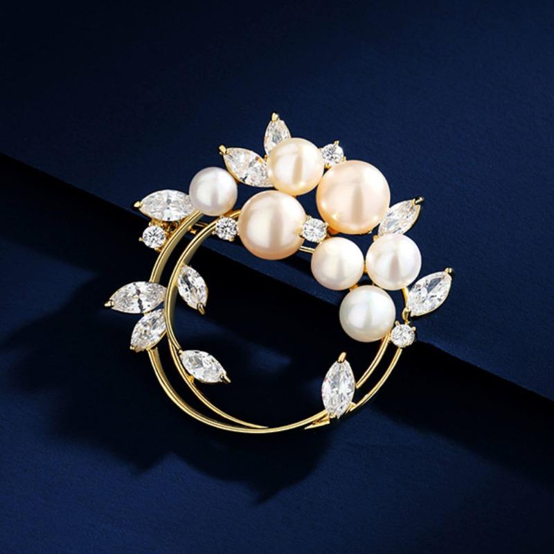Star Pearl Flower Ring Pin - A Luxurious Design Pearl Brooch with A Light and Exquisite Touch.