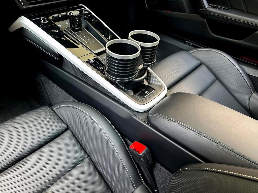 ALCABO Serie Becher PORSCHE Teil Mehrfachtasche "Schwarzer Halter" Nummer AL-P204B