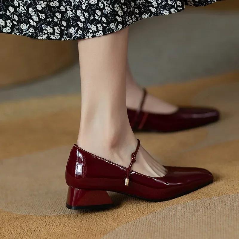 Buty Mary Jane Bordowe Kwadratowy Nosek Skórzane Buty Damskie Retro Lakierowane Buty Chaussure Femme Czółenka na Niskim Obcasie