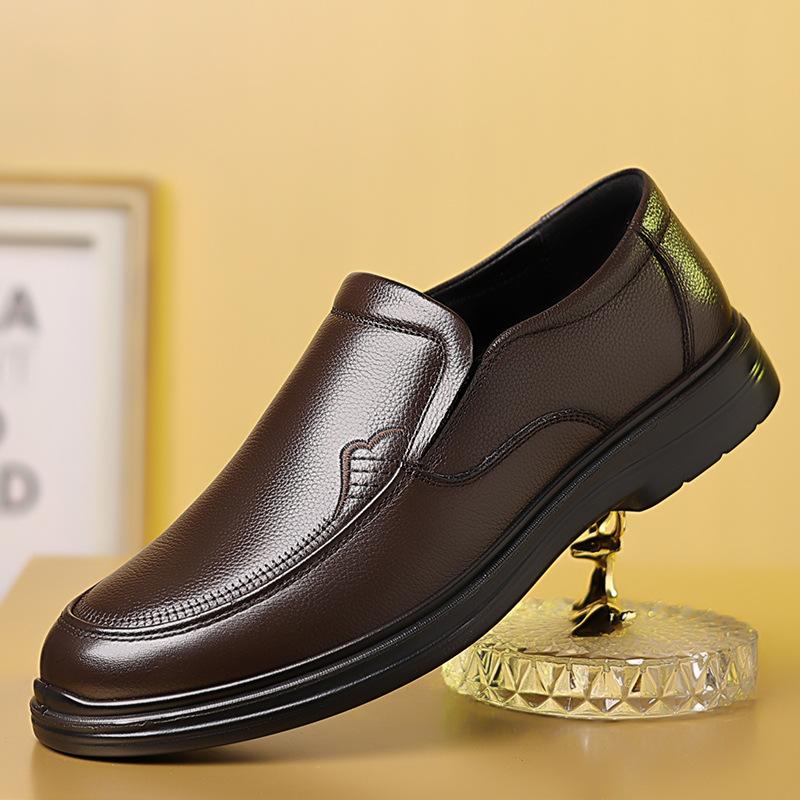 Fashion Autumn New Anti-slip Loafers for Men Fashion Casual Solid Color Leather Shoes Male Soft Sole Designer Business Shoes Man