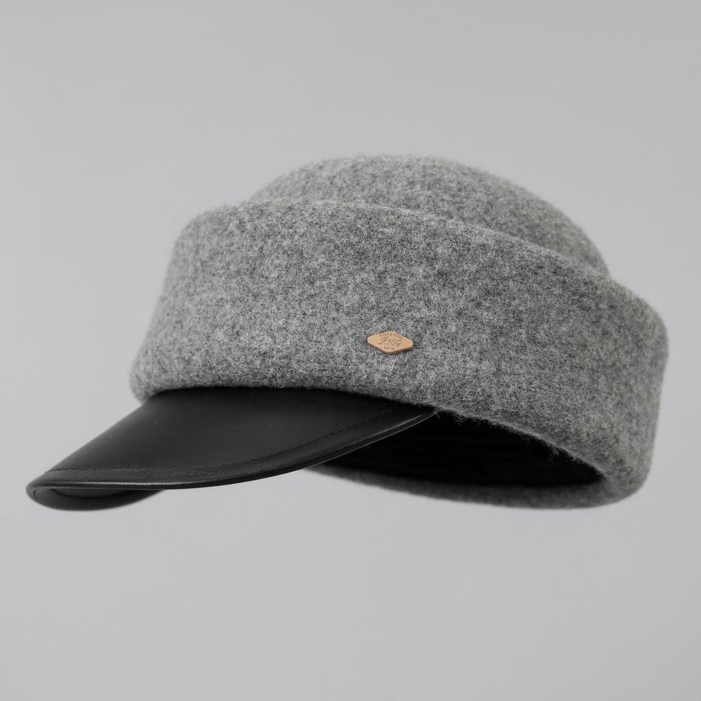 British retro equestrian hat women's autumn and winter versatile face small knitted cap fashionable and elegant temperament top hat