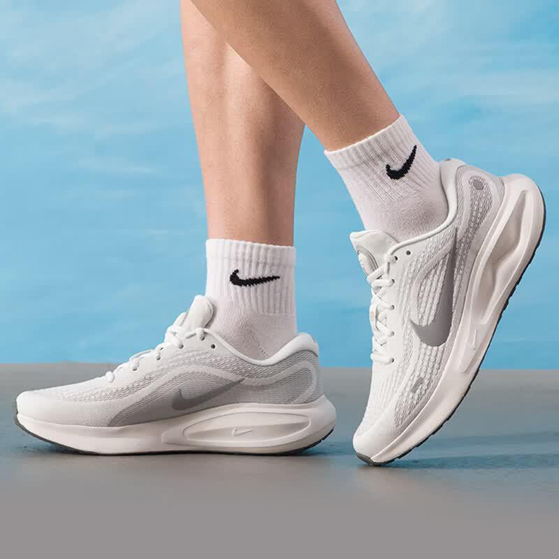 Nike Men s FN0228-107 Road Running Shoes US 10