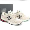 New Balance 860 Beige