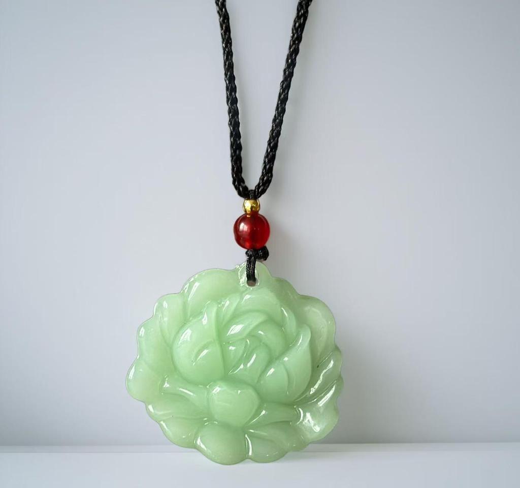Imitation Hetian Jade Lotus Anhänger Halskette für Damen - Weißer Jadeblumen-Aufblühender Wohlstand Design
