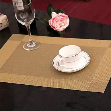 

Solid Color Striped PVC Anti-Slip Mat Western Style Insulated Coaster For Kitchen Tableware European Table Accessories S золотой