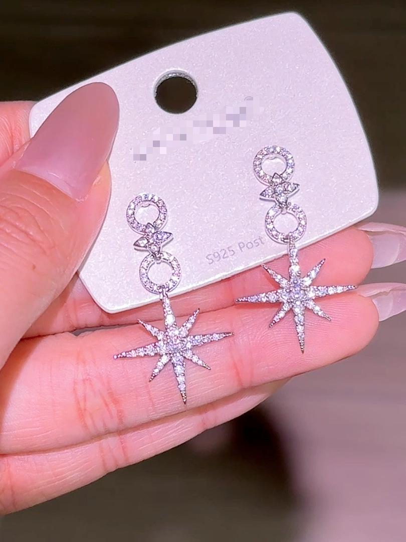Trendy Eight-Pointed Star Hoop Earrings - Luxurious, Shiny, and Cool