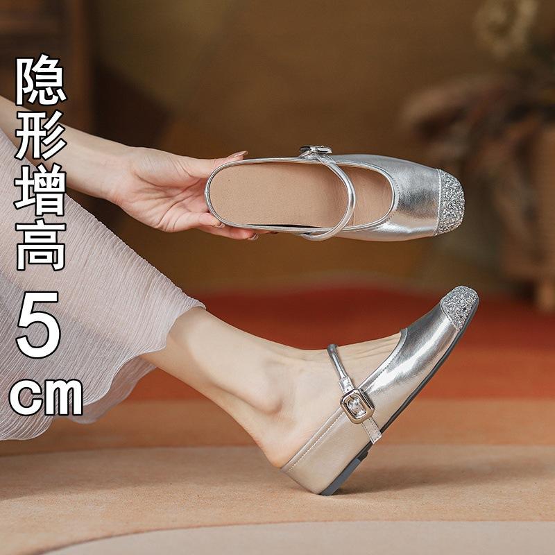 

Inner heightening bag head half slippers women s new temperament silver single shoes one pedal small cool slippers 34 срібний