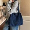 Trendy Denim Large Capacity Tote Bag Women Spacious Fashiable and Versatile Shoulder Bag Simple Ans Casual Commuting Bag