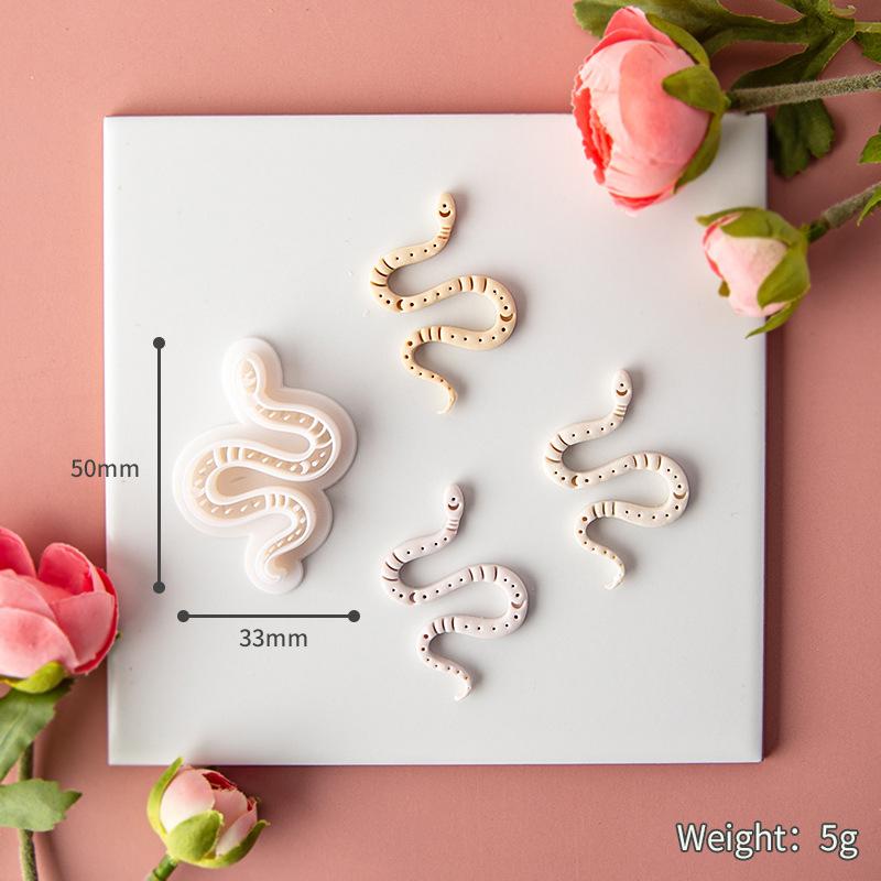 Polymer Clay Cutter Geometry Clay Embossed Molds for Earrings Jewellery Making DIY Soft Pottery Handmade Earrings Cutting Mold