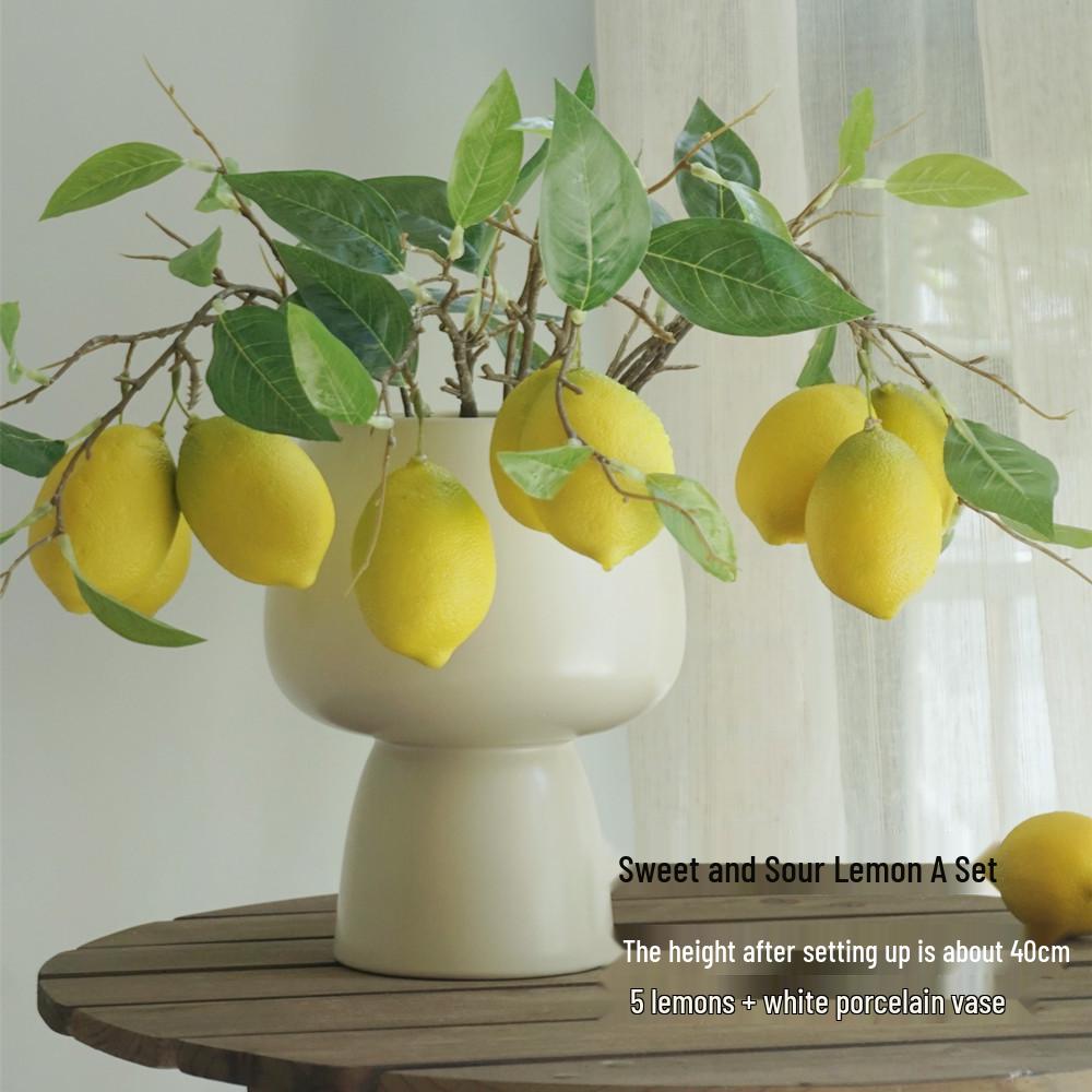 Composizione Floreale Fresca Stile Foresta con Rami di Limone per Decorazione Soggiorno o Vetrine