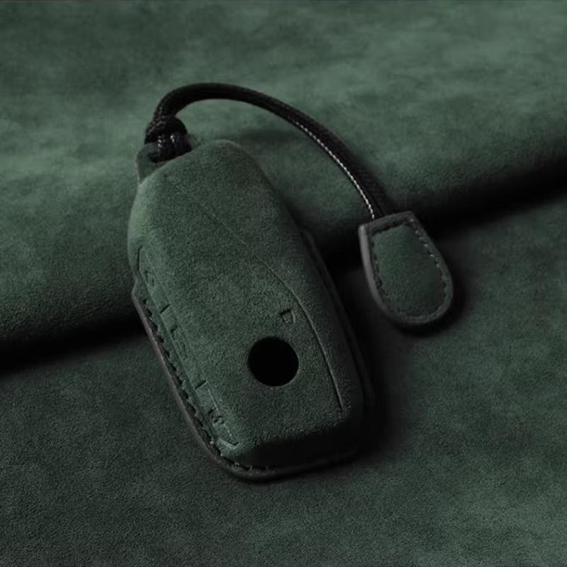 

Suede Faux Leather Car Key Case Cover For BMW 7 Series G70 G09 XM U06 G81 M3 2023 i7 X7 G07 LCI iX I20 X1 U11 Keychain Protector