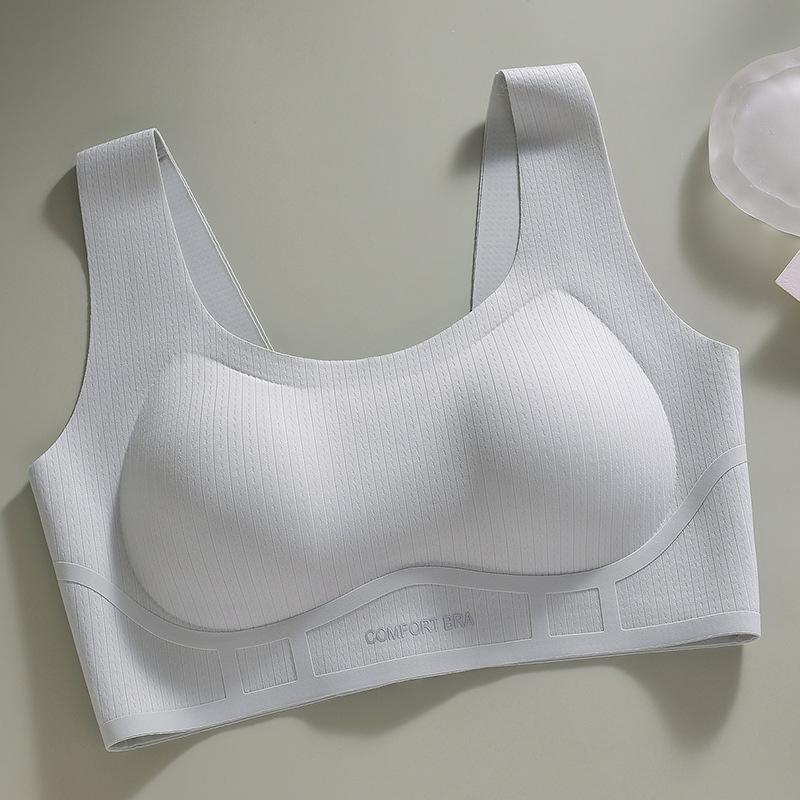 

Striped jelly glue, wide shoulder straps, nude feeling, anti-sagging, closed breasts, bra cover gathered, no steel ring can be M (recommended weight 80-100)