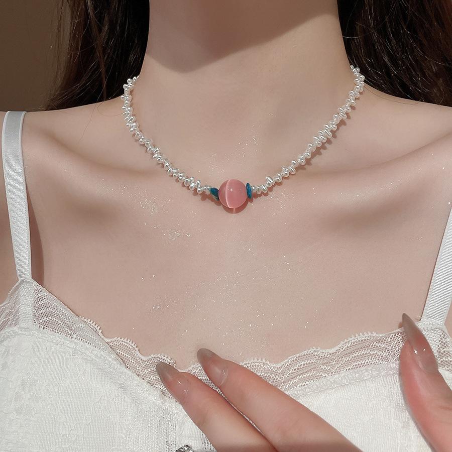 Cute bear pendant necklace niche fashion design sweater chain high sense versatile temperament jewelry accessories
