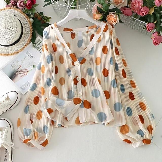 Lantern Sleeve Polka Dot V -Neck Chiffon Sunscreen Shirt Women  S Shirt Summer Loose Chiffon Tops One Size дубильная кора