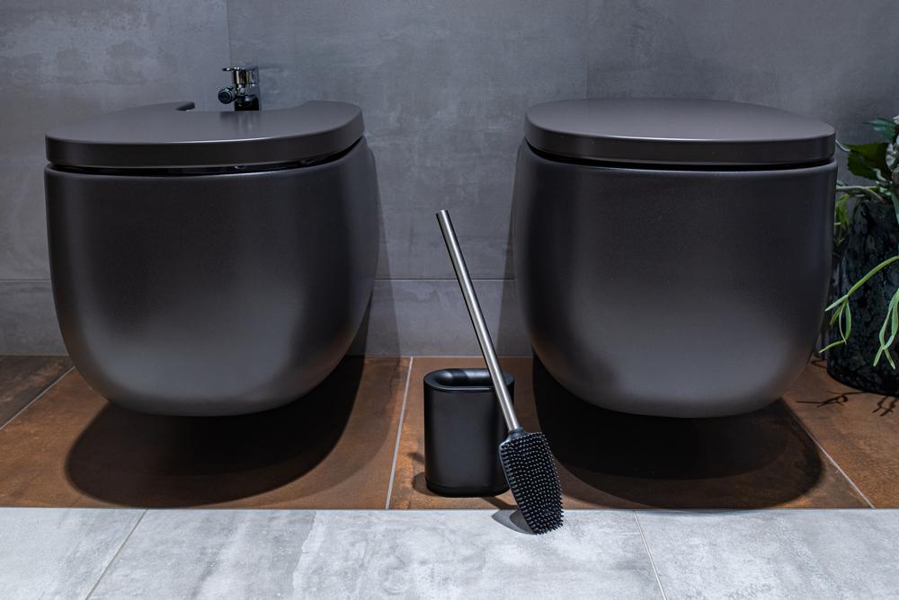 TPR TOILET BRUSH