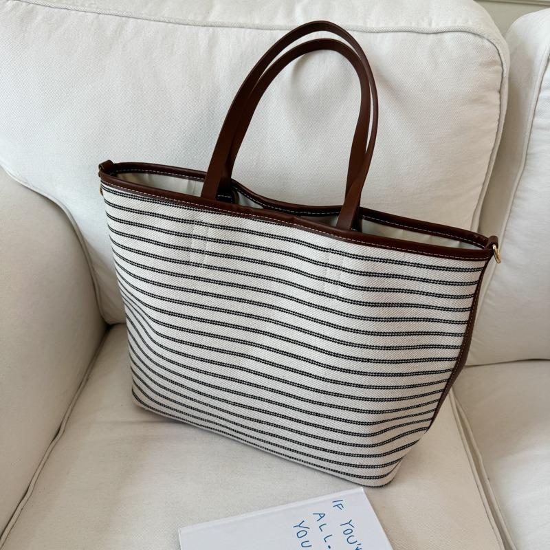 New niche large-capacity striped tote bag, premium lazy fashion commuter versatile canvas bag
