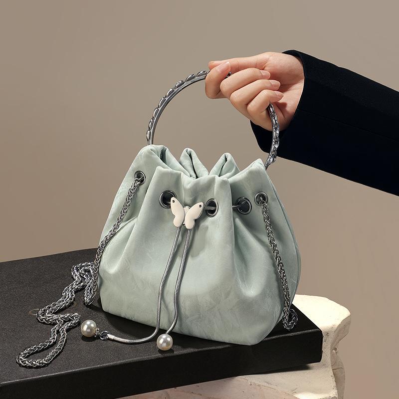 

Bag women s new summer fashion portable messenger bag high-end light luxury niche bucket bag светло-зеленый