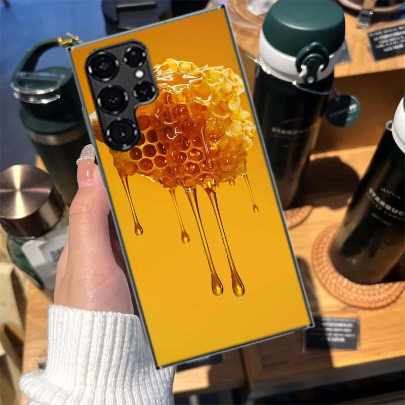 

Golden Honey Dripping From Honeycomb Cases Phone Case for Samsung Galaxy S26 Ultra S25 Edge S24 S23 FE S21 Plus S20 S22 S10 Cove Samsung S25 Edge