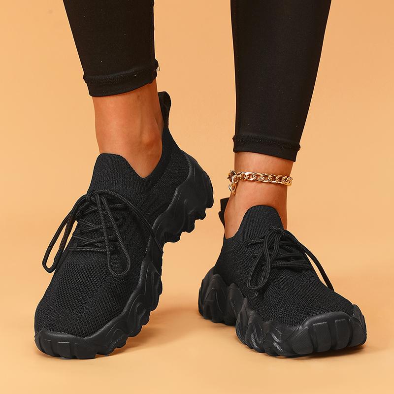 Outdoor Running Training Shoes Women's 2025 Fashionable Casual Sports Shoes Summer Lightweight and Breathable Thick Soled Shoes