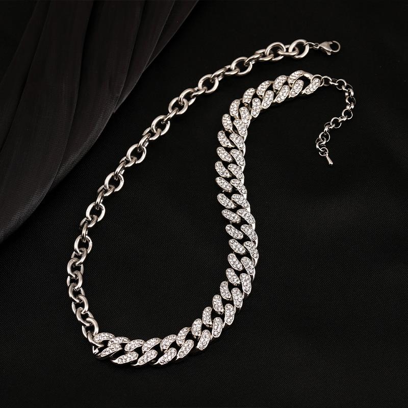 

Унисекс Модное ожерелье, изготовленное из премиальной титановой стали, с привлекательным дизайном