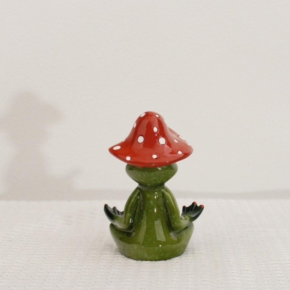Handmade Yoga Frog Figurine Cartoon Mushroom Frog Statue Aesthetic Meditation Statue  Garden Decor