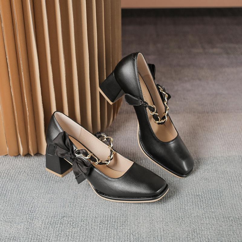 Retro bag head leather shoes 2025 summer new high-heeled thick-heeled lacquered simulated leather chain bow Mary Jane shoes