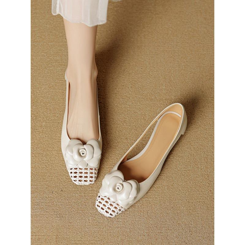 Great single shoes, spring and summer flowers, small fragrant style, square head, low heel, thick heel, medium heel, gray sandals.