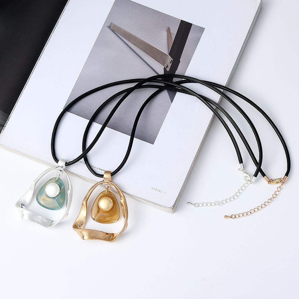 Women'S Metal Resin Long Irregular Jewelry Retro Simple Pendant Sweater Chain