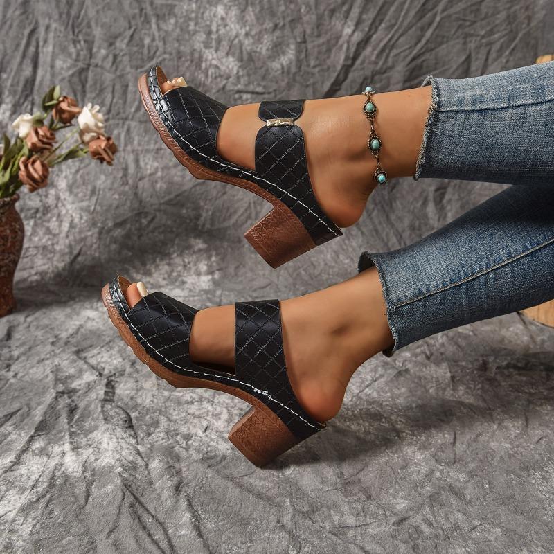 European and American Large Size High Heel Slippers Women's Thick Heel Pattern Sandals