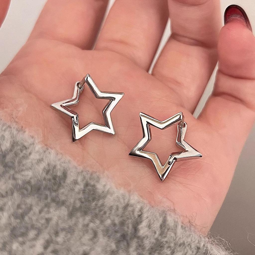 Retro Geometric Five-Pointed Silver Star Earrings for Women - Simple, High-End S925 Plated Ear Studs