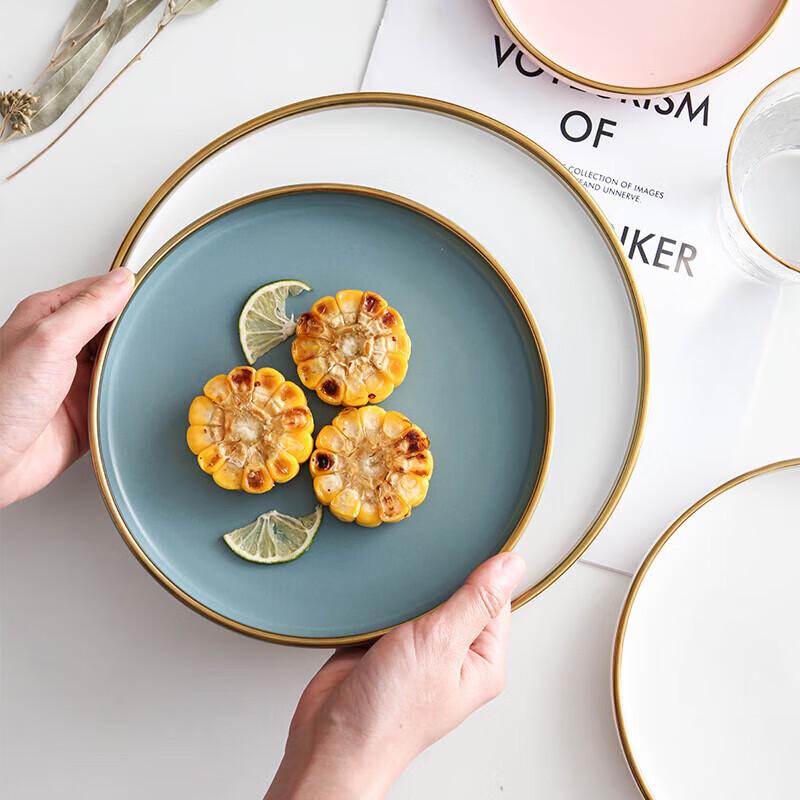 Ceramic Dessert Plate with Glass Lid