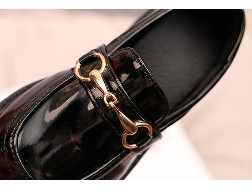 Modne koreańskie buty skórzane dla dzieci na rok 2024: Chłopięce casualowe i dziewczęce płaskie buty w stylu western