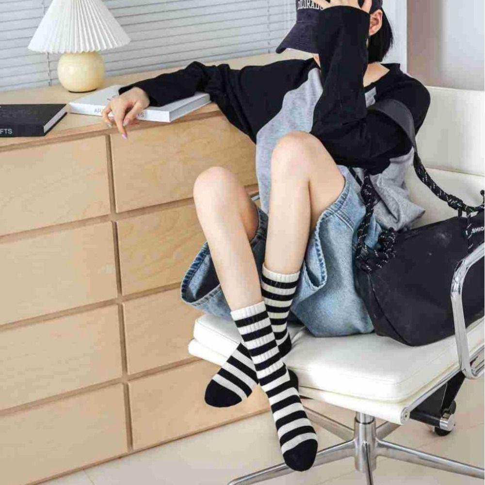 Retro Mid Length Socks Spring Summer Embroidered Socks New Cotton Sports Socks