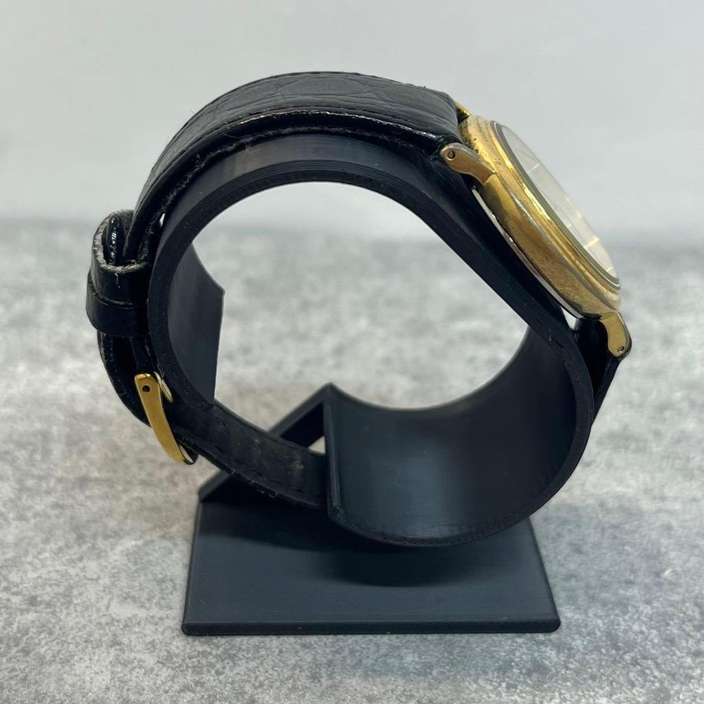 Used ALBA quartz watch gold black