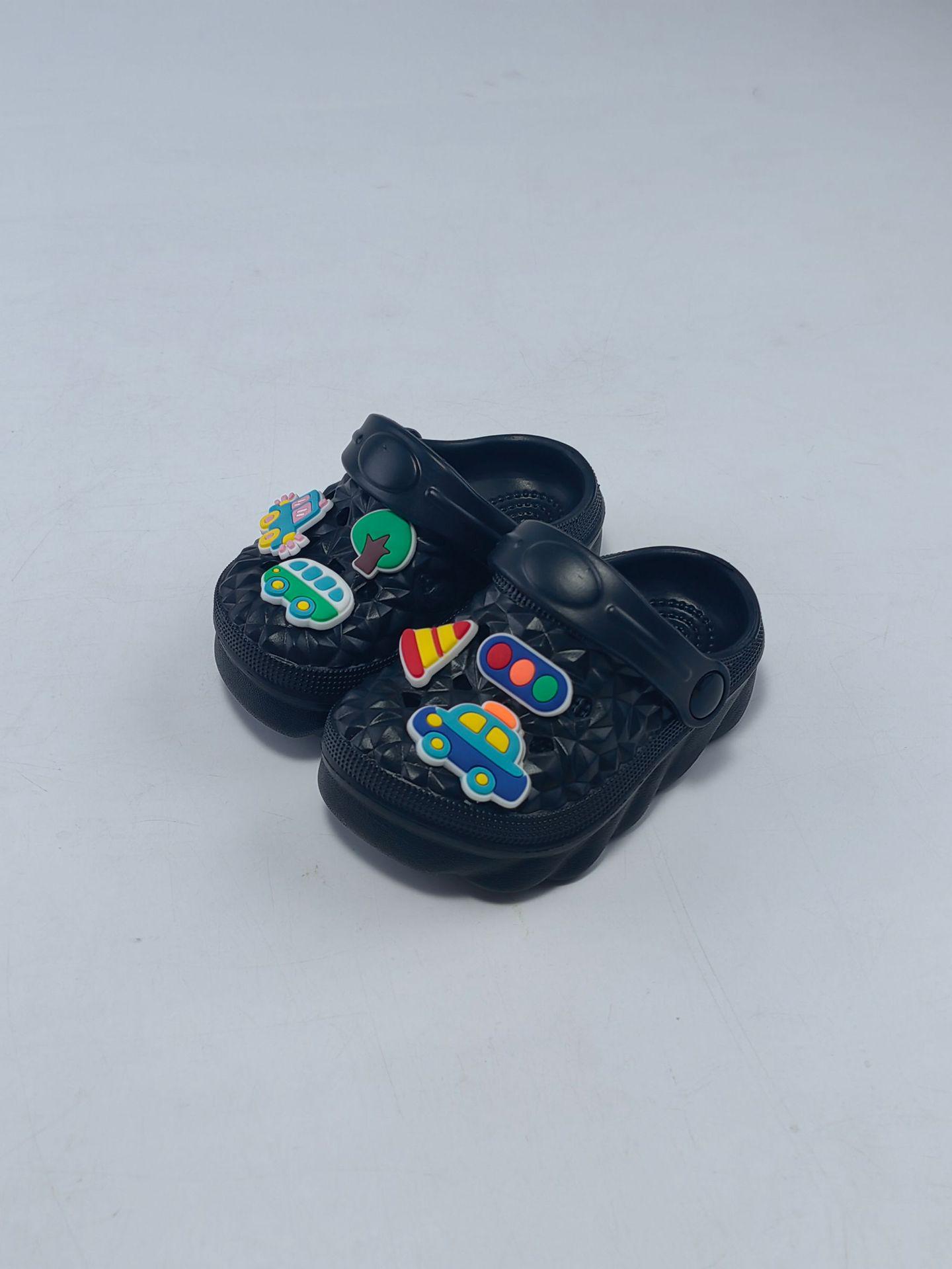 

2026 Summer Lightweight Children s Clogs - Comfortable Indoor Casual Wear for Boys & Girls 19 чорний