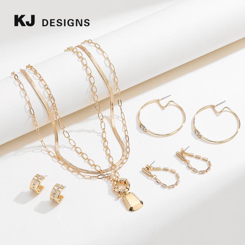 

Kenjer Women s Modern Classic Flat Snake Chain Layered Necklace
