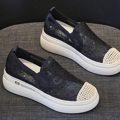 Letnie nowe oddychające antypoślizgowe siatkowe koronkowe buty damskie casualowe z ukrytym podwyższeniem wysokości, niskie 7 cm, buty rybackie
