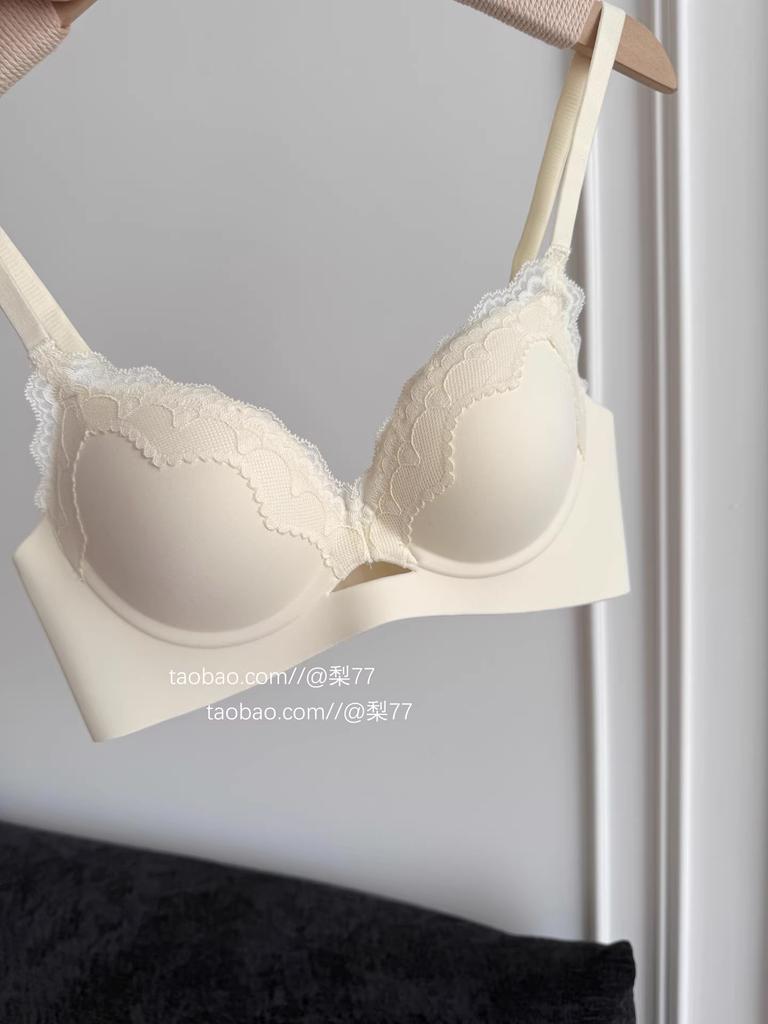 "Cream Party" D Three-dimensional Pure Lace Underwear Women's Small Breasts Gather and Show Big, Top Support, Sub-breasts Bra Cover
