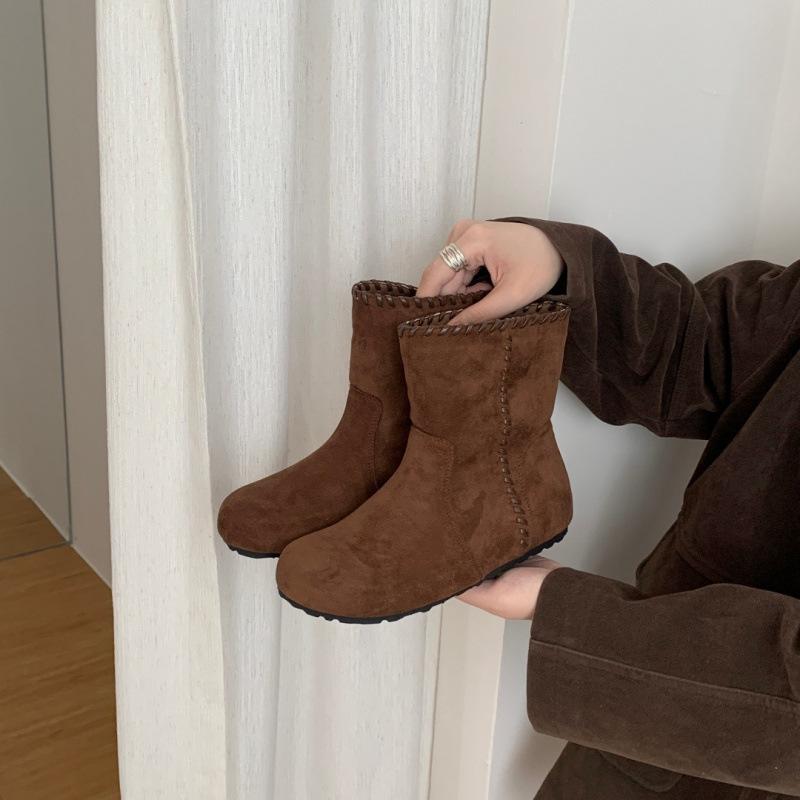 Ethnic style retro soft leather Martin boots women's 2025 autumn and winter new with skirt western boots inner height booster boots