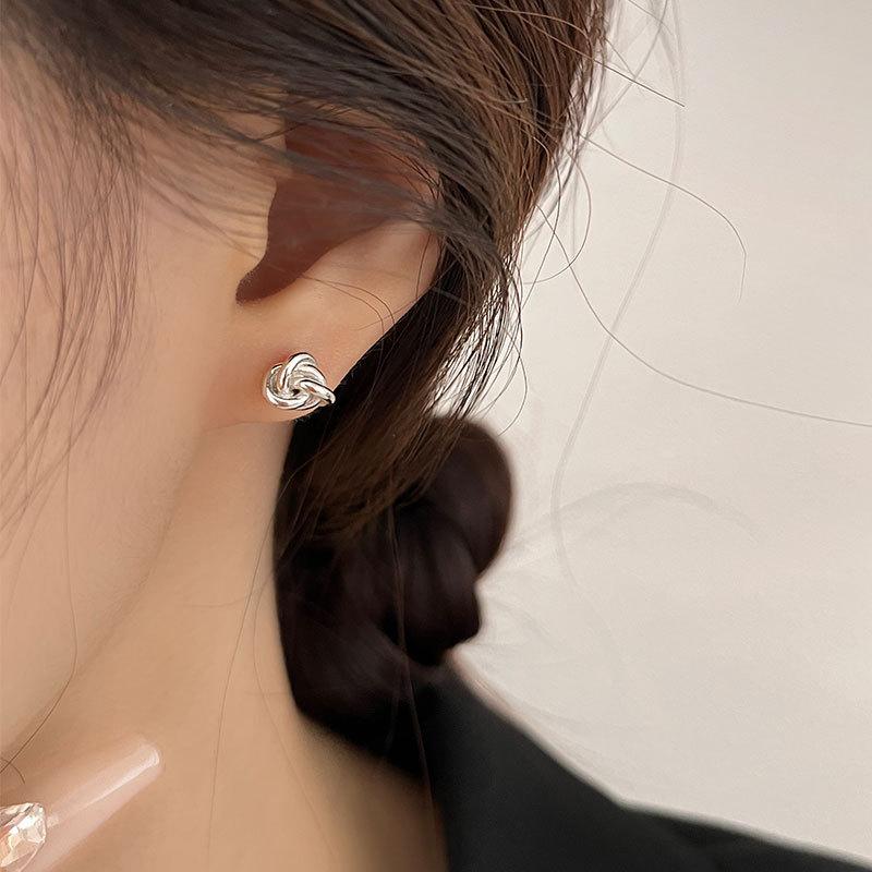Small Knot Tangled Earrings Small Thread Ball Earrings Niche Design Sense