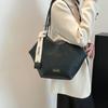 Large capacity retro tote bag classic summer new high-end textured shoulder bag versatile commuter armpit bag