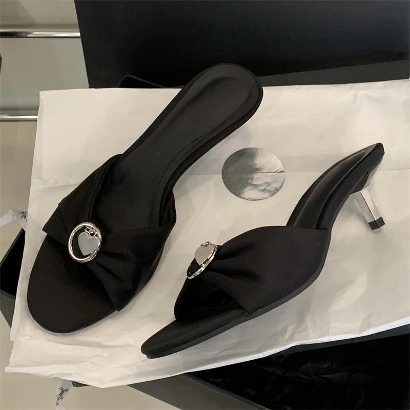 

Fashion Eilyken New Summer CRYSTAL Woman Slippers Fashion Open Toe Thin Low Heels Shoes Casual Party Slides Zapatos De Mujer 35 чорний