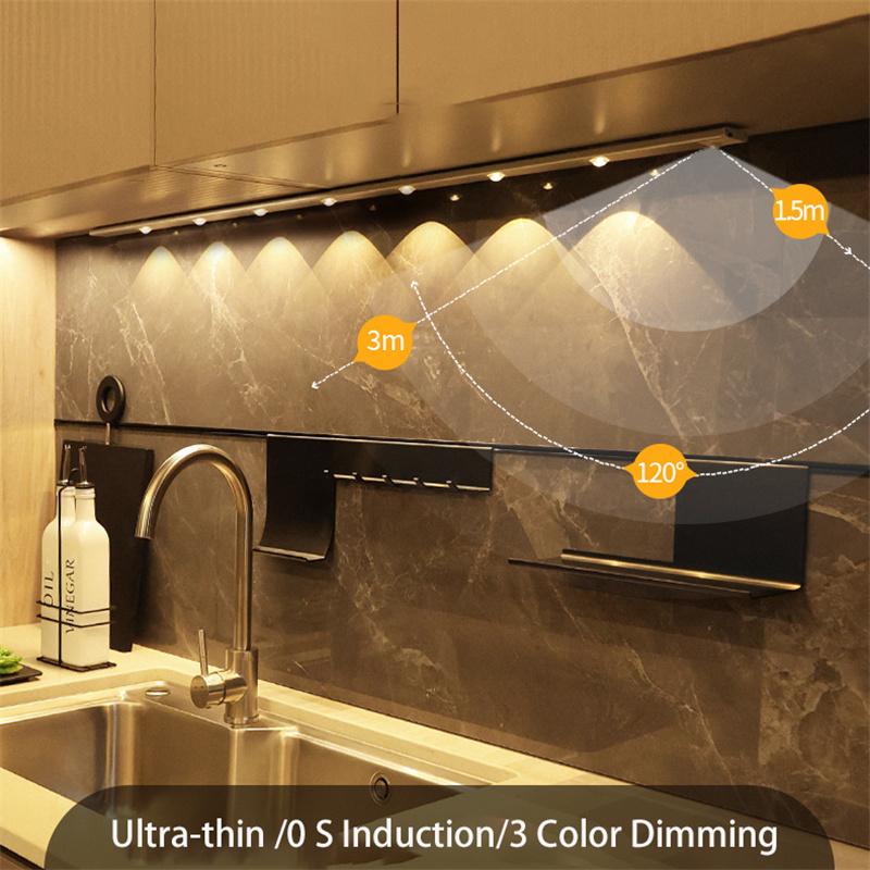 Ultradünnes wiederaufladbares Bewegungssensor-Unterbaulicht USB-LED-Licht Küchenschrank Schlafzimmer Kleiderschrank Innenlichtleiste