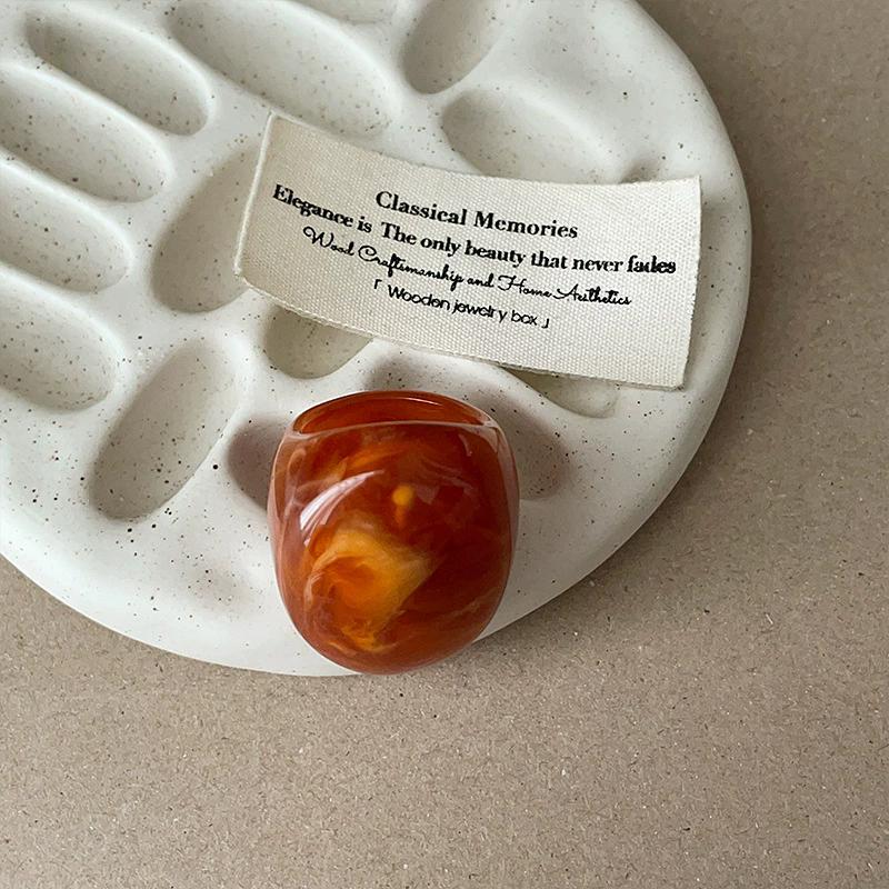 Oregelbundna Breda Stora Klumpiga Ringar för Kvinnor Vintage Akrylharts Höst Vinter Geometriska Stapelbara Finger Smycken