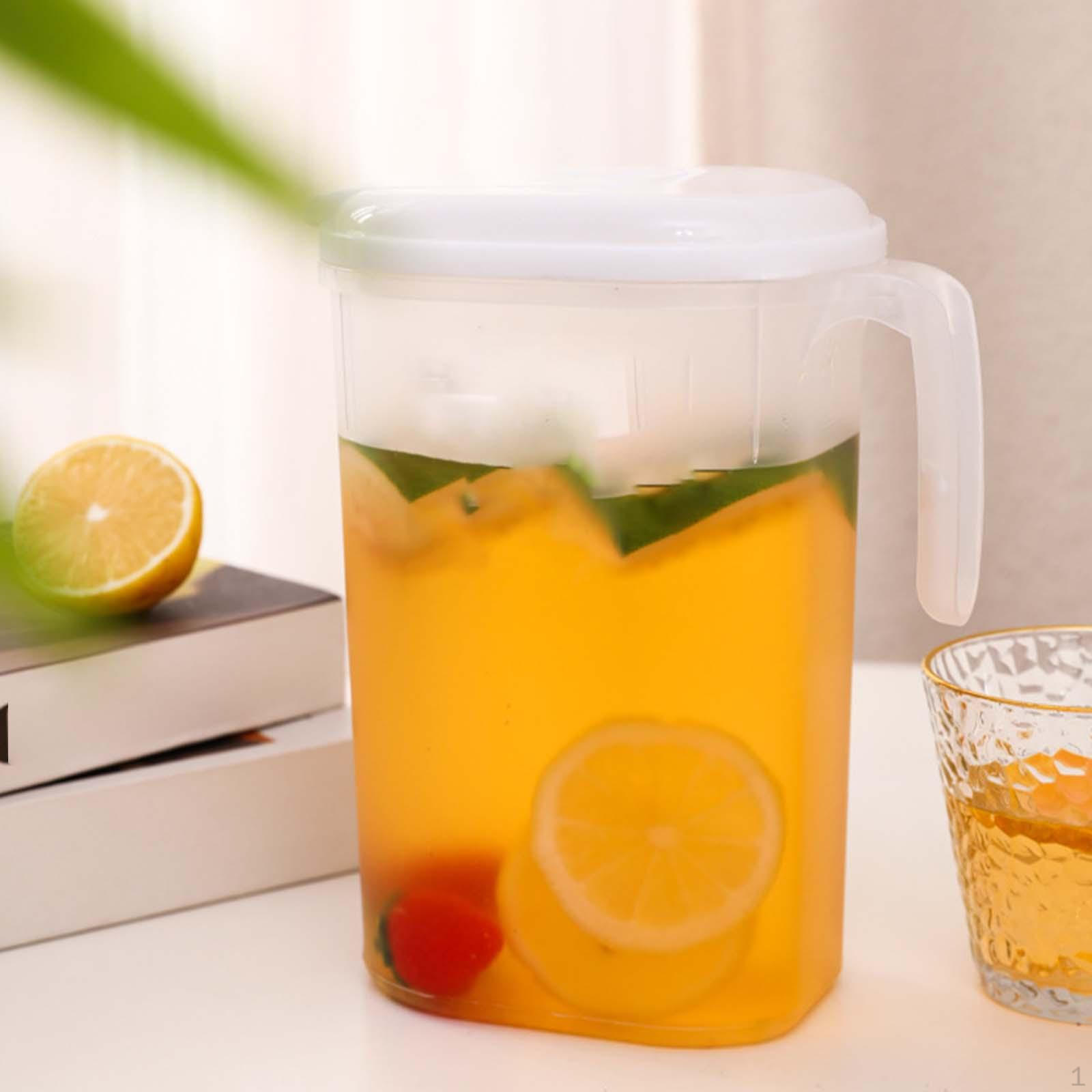 

Стеклянный кувшин с носиком M