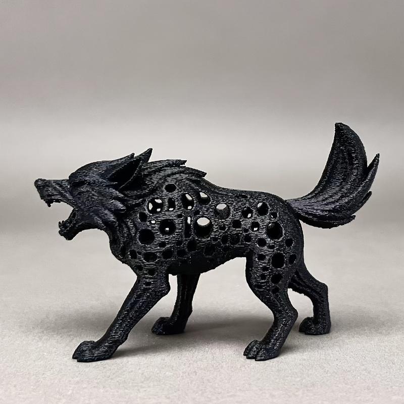 1Pc 3D‑Printed Hollow Wolf Figurine, Lifelike Dark‑Style Ornament, Indoor & Outdoor Decor for Halloween Christmas, Bookshelf Gar