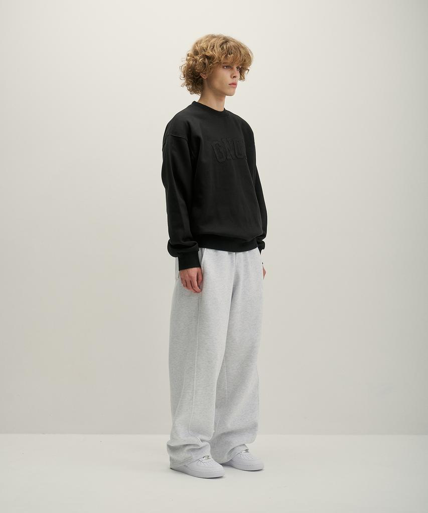 GNOK Curved Wide Sweatpants [White Melange]